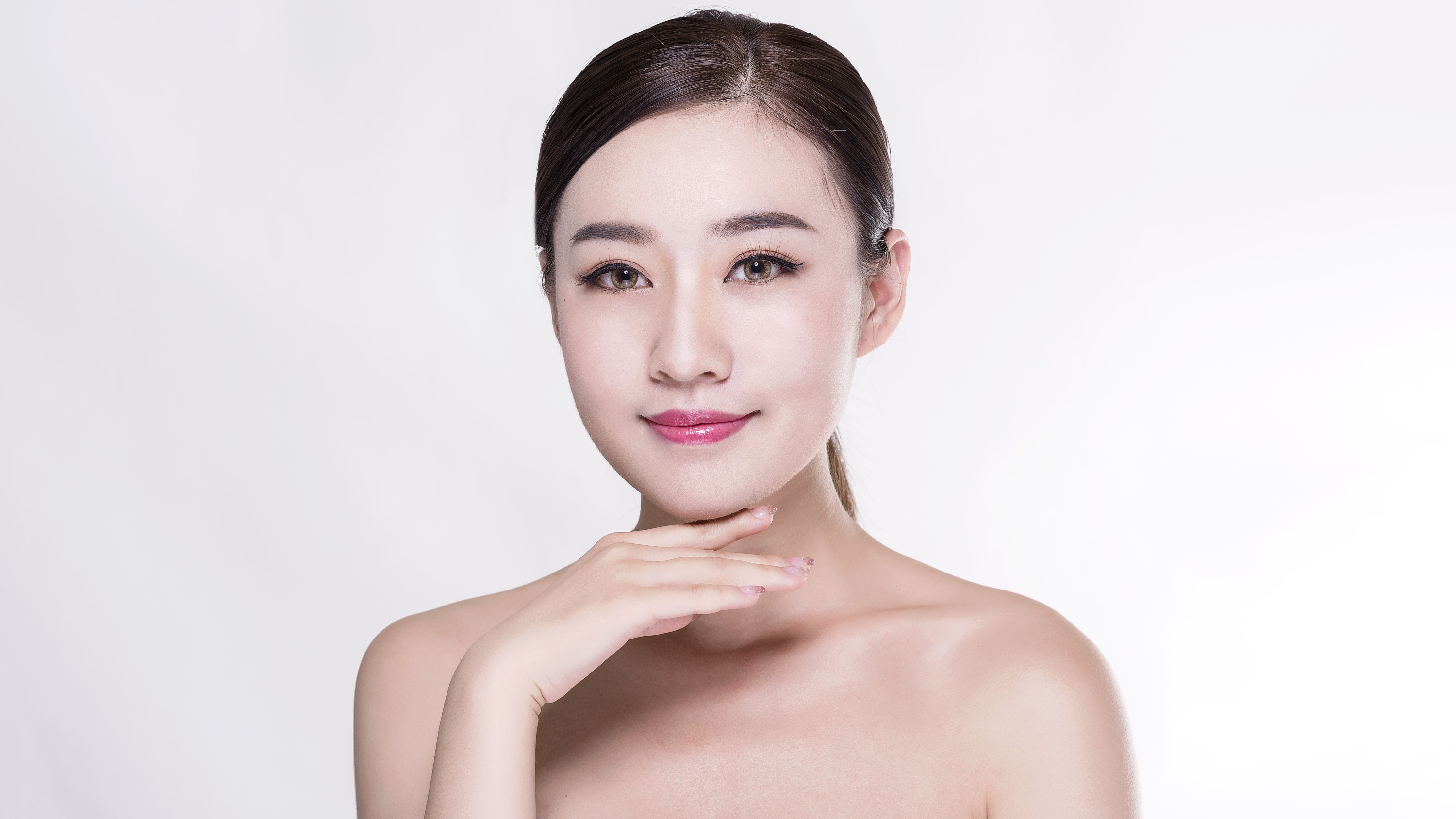 “董璇美白祛斑面膜”：揭开美容护肤行业的迷思